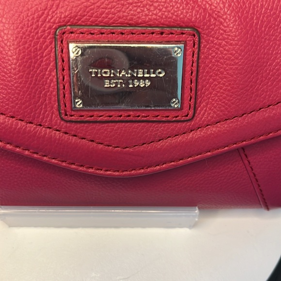 Tignanello  Wallet on chain Crossbody bag phone case  fuchsia  Padded  EUC  7.5w - Picture 3 of 17